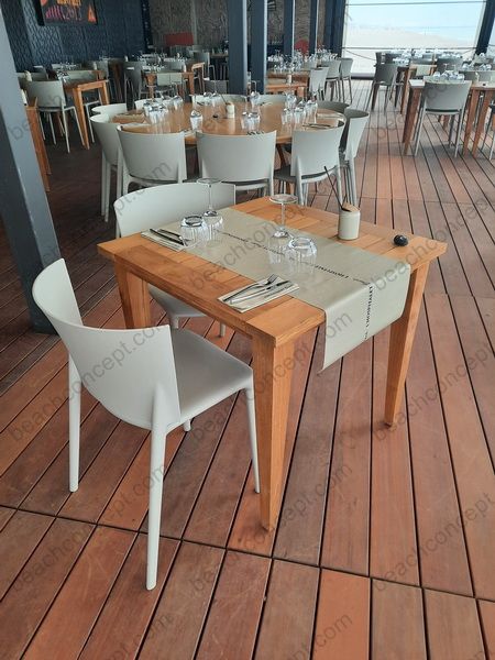 Table TECK 80x80 cm - pieds fixes (2)Table 80x80 -2